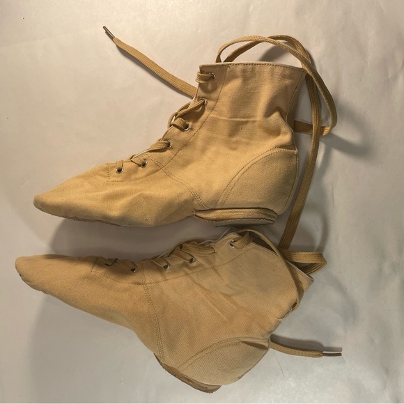 Danzcue Adult Canvas Jazz Boots Shoes Fitting: Order 1/2 - 1 size up comfort fit - Picture 5 of 13